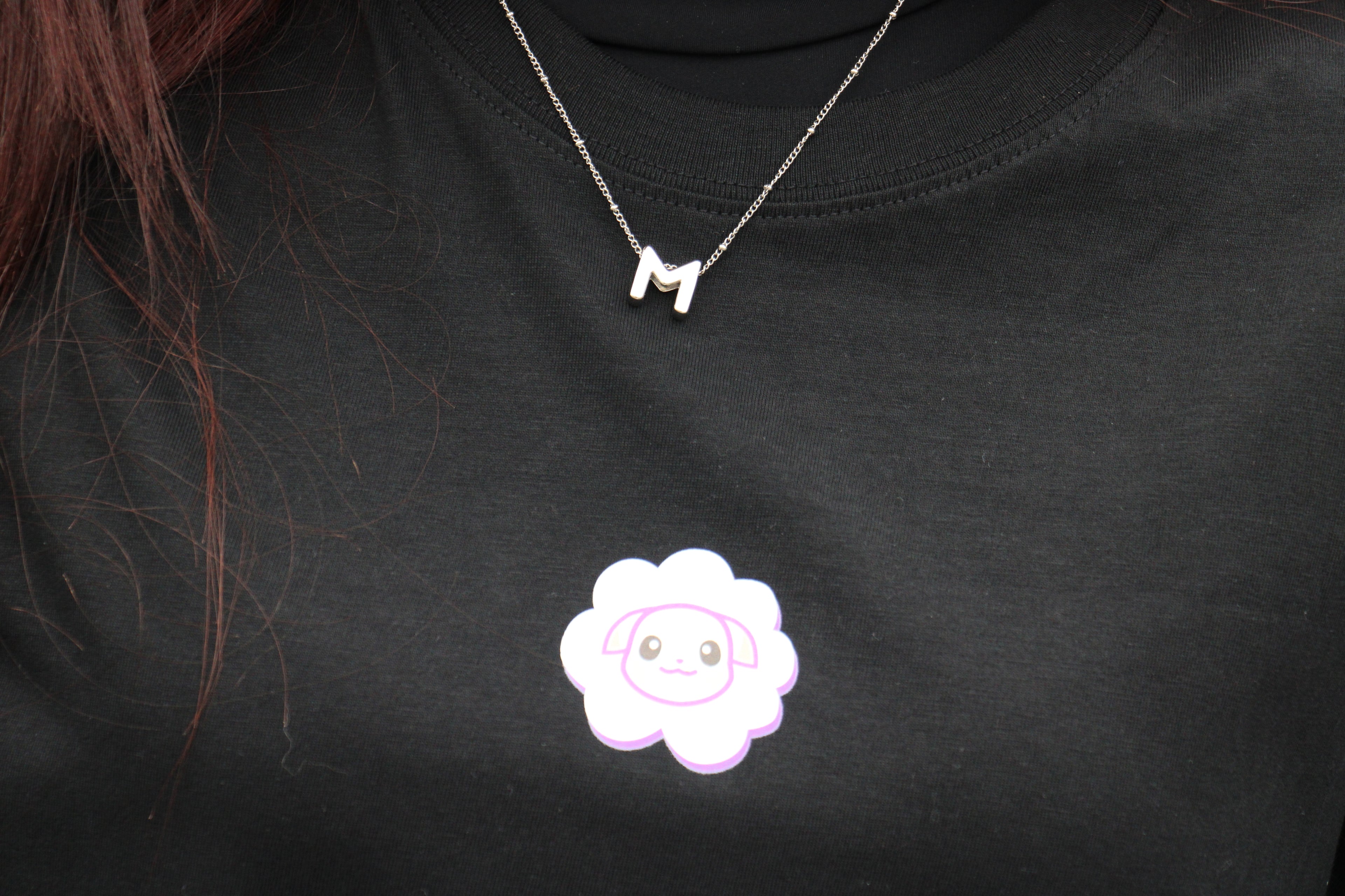 Camiseta Oversize Criatura Eléctrica Triste