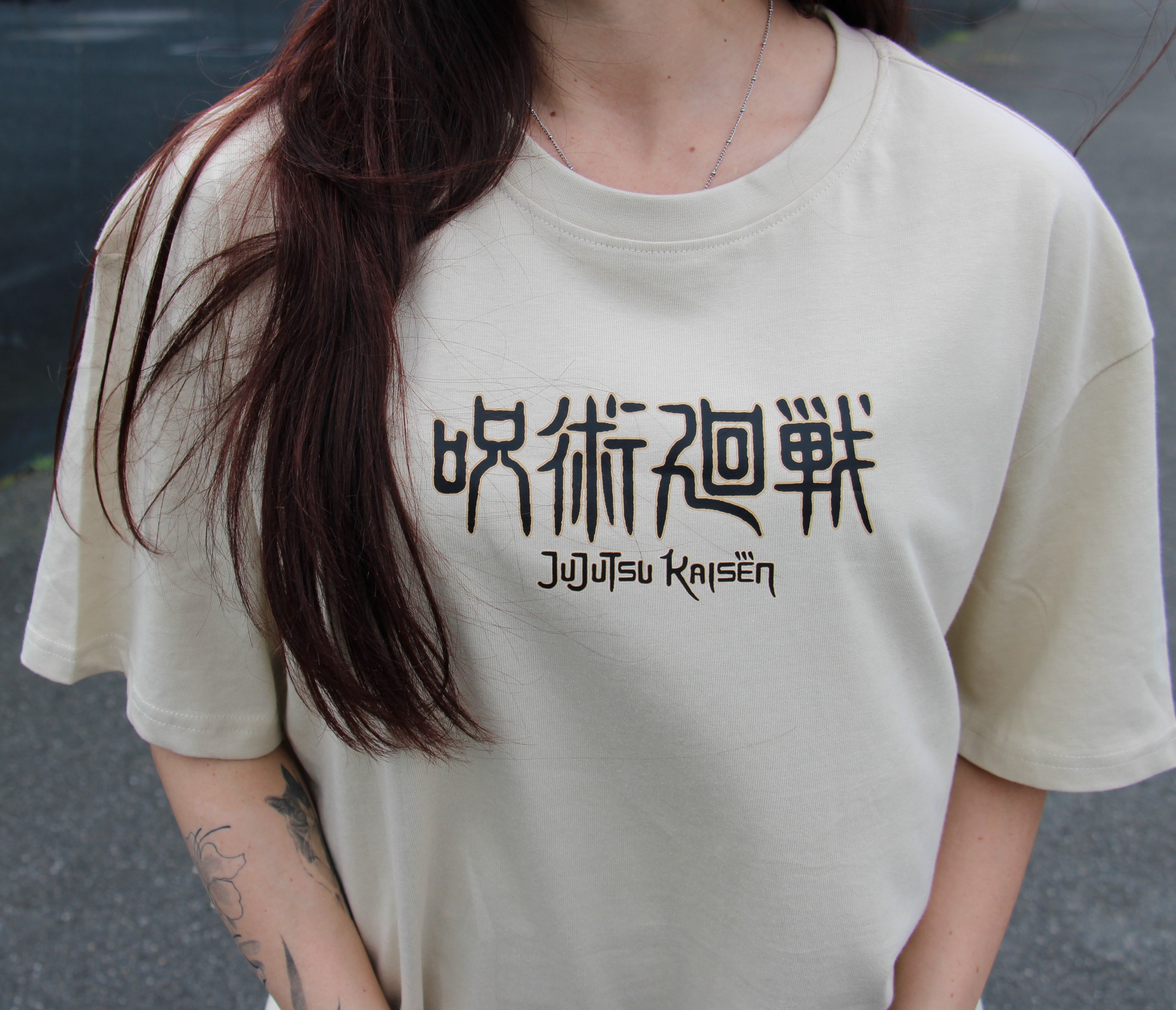 Camiseta Oversize Hechicera Martillo