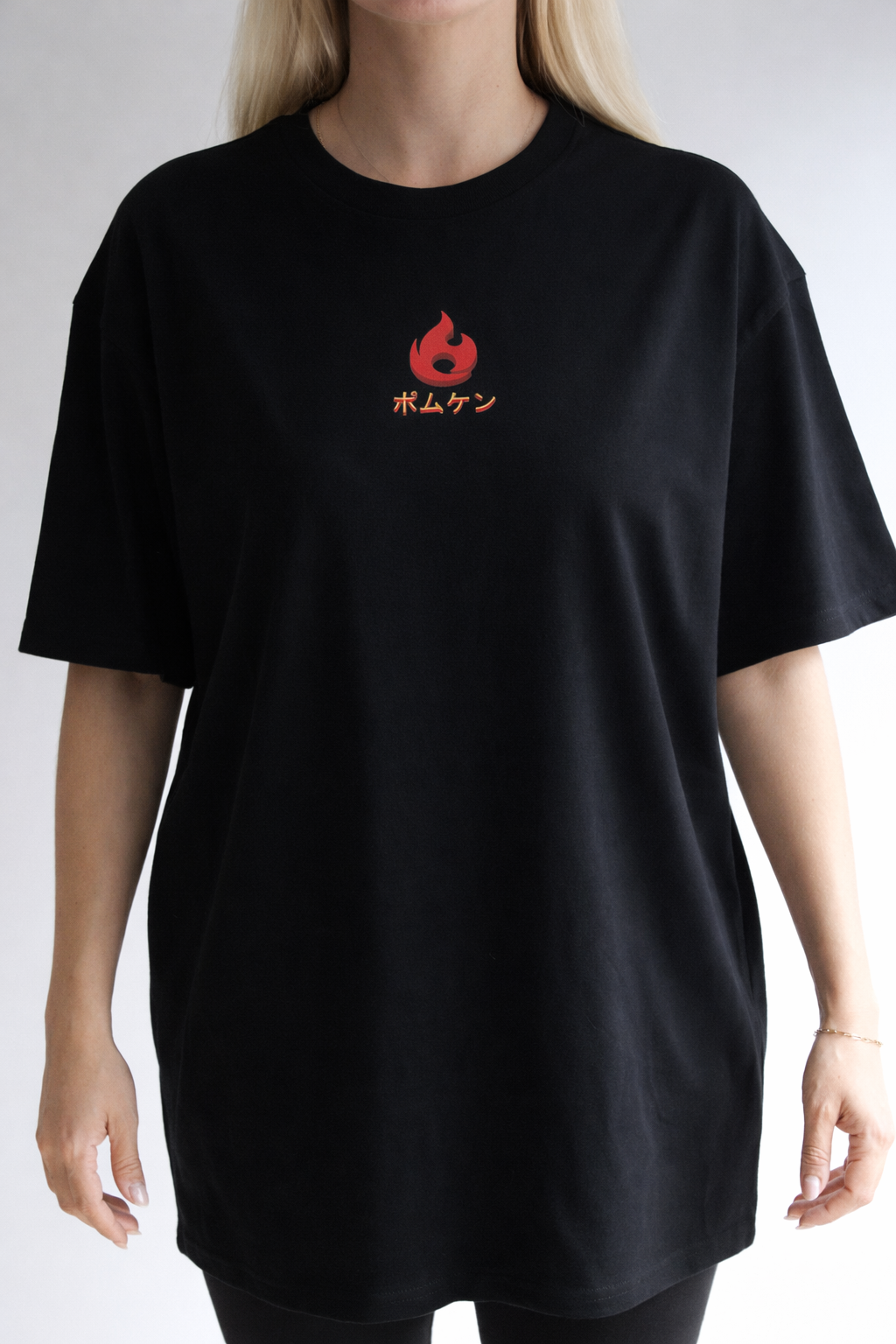Camiseta Oversize Cachorro de Fuego