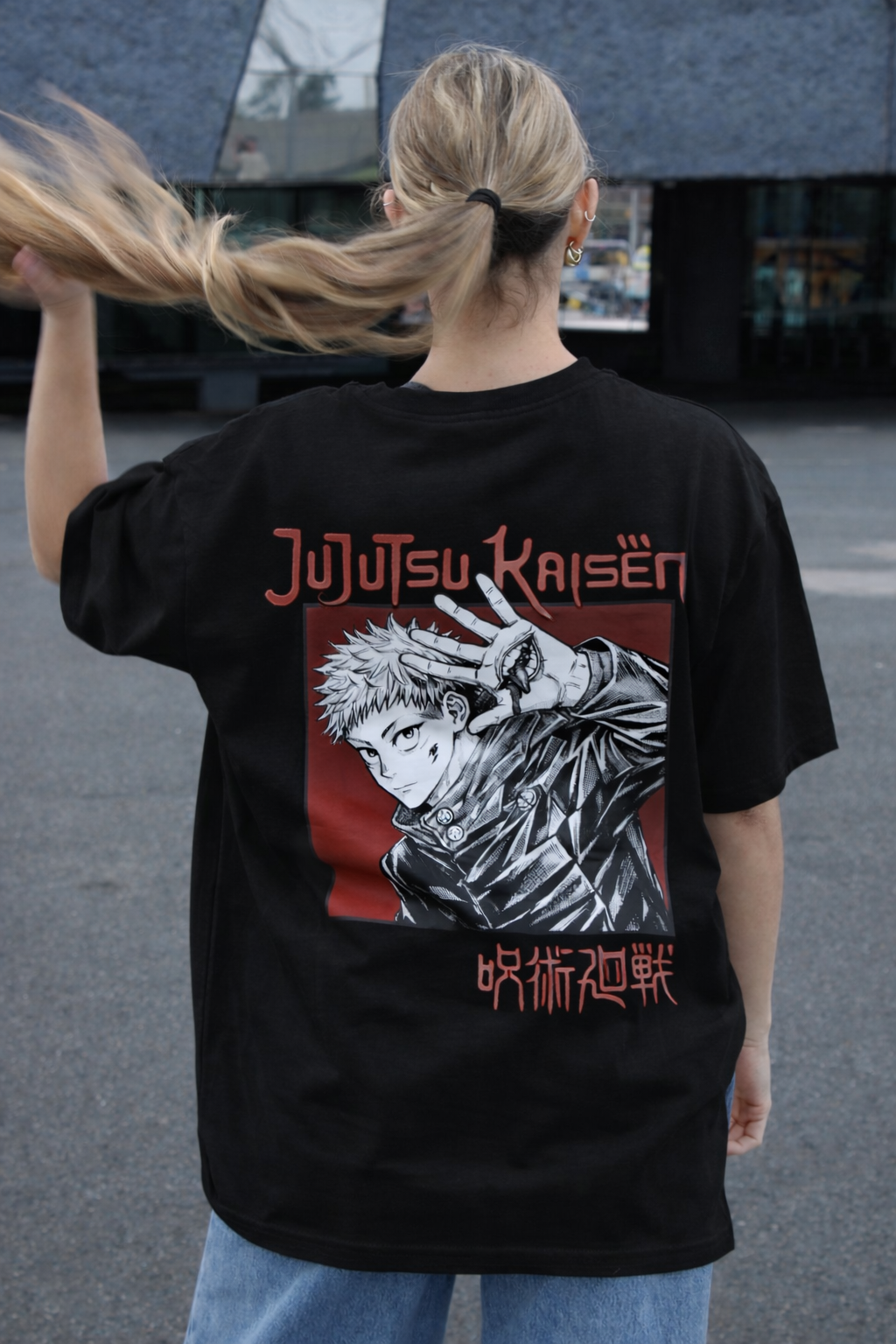 Camiseta Oversize Hechicero Dedos Demoníacos